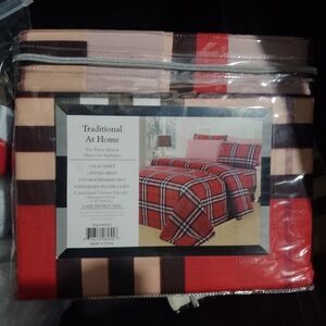Red and Black Plaid Bedding Set